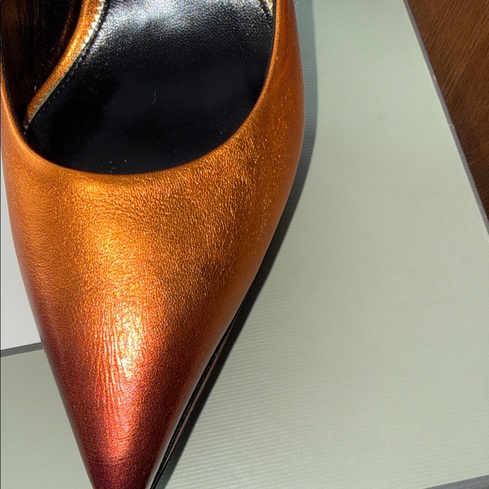 Tom Ford Women's Vibrant Orange Metallic Heels - Picture 5 of 8